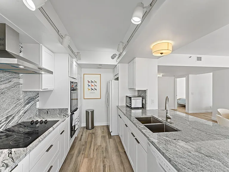 4000 N Ocean Dr #703 — Photo 15