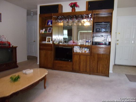 3rd image of 1911 W Ansley Blvd