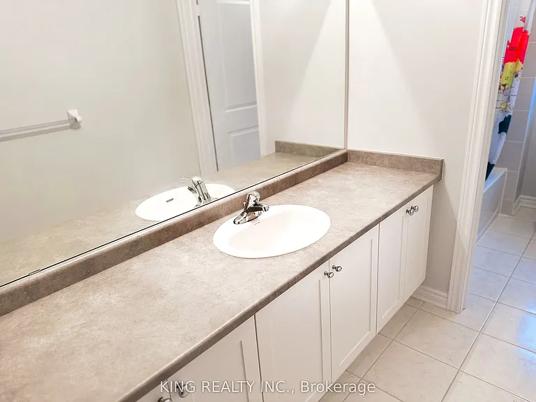 1012 Barton Way — Photo 16