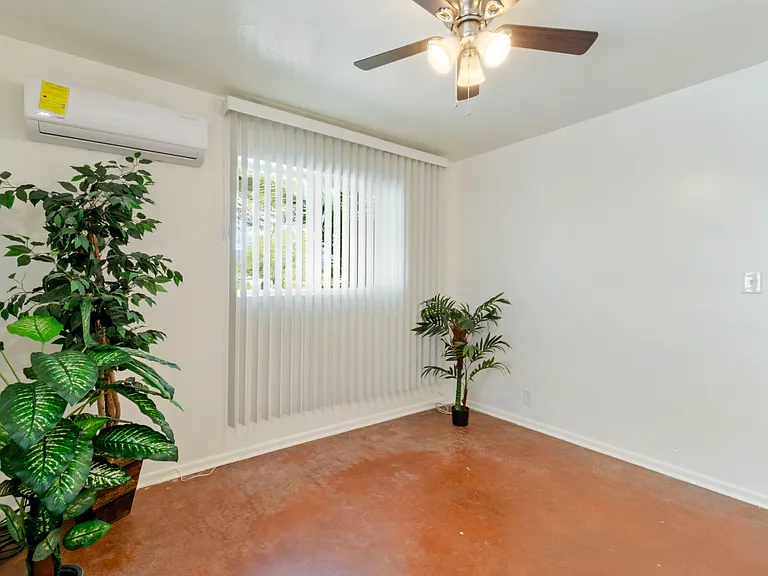 1345 E Grant Rd #1 — Photo 17