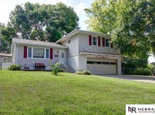 12543 Bartels Dr, Omaha, NE 68137