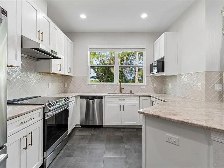 9210 Fox Sparrow Rd — Photo 13