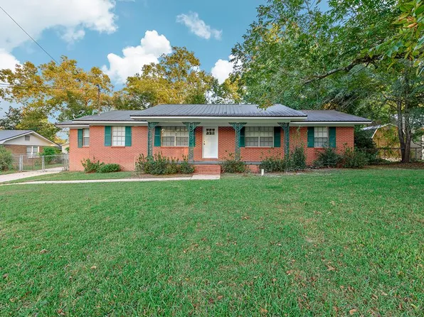 703 Dogwood Trl, Dothan, AL 36301