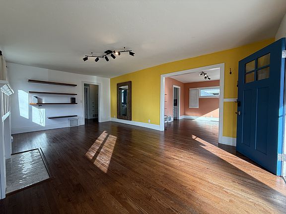 3rd image of 473 E Coatsville Ave