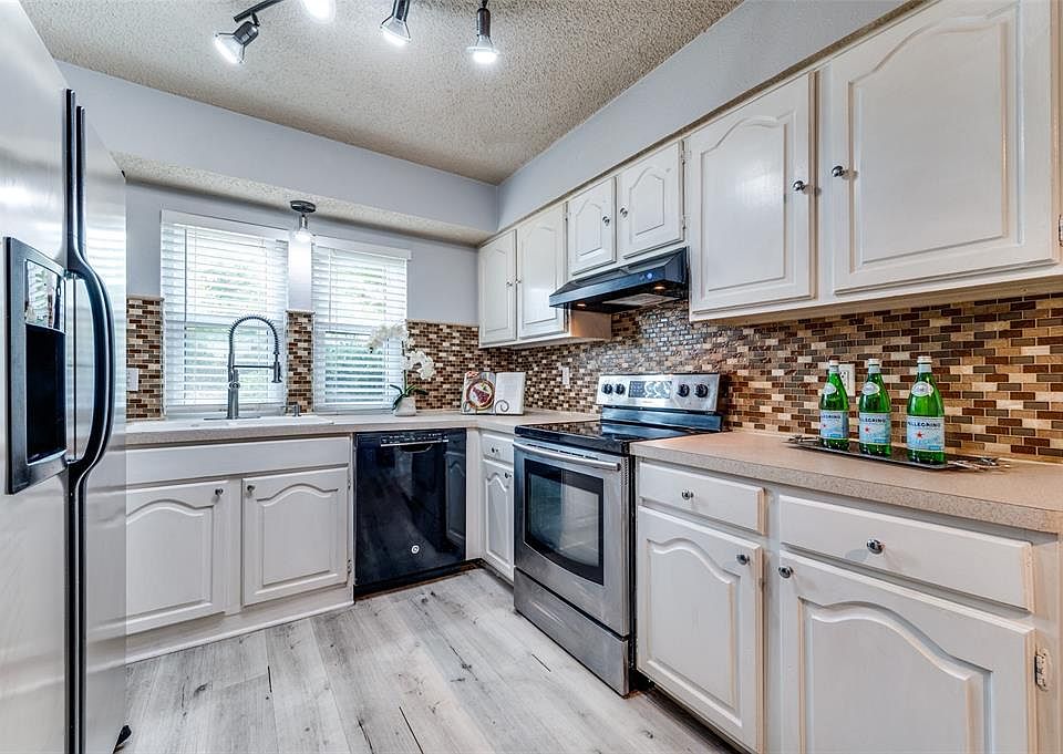 1st image of 1001 Pyramid Dr