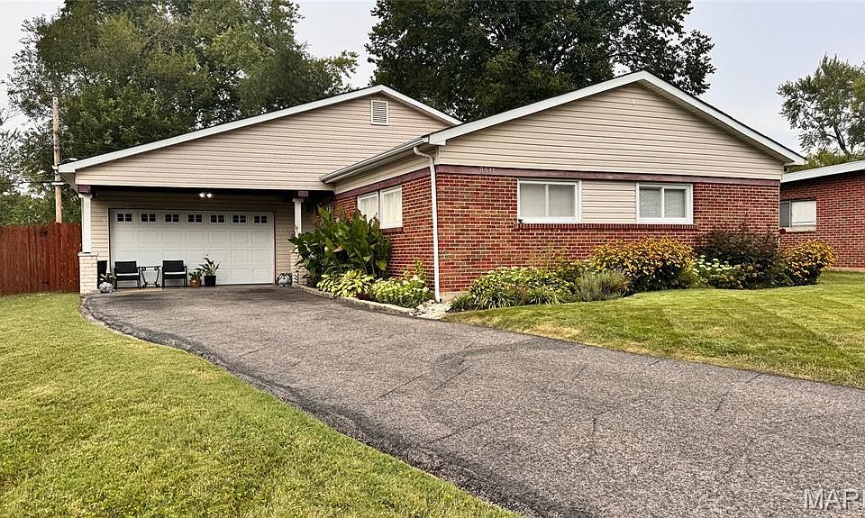 1st image of 8531 Red Fir Dr