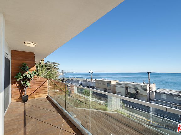 3rd image of 20747 Pacific Coast Hwy APT 8
