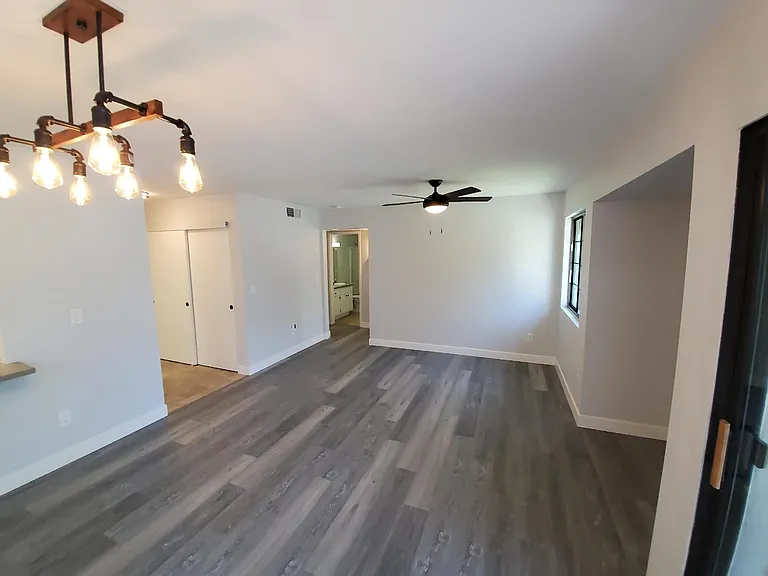 7441 Auburn Oaks Ct #B — Photo 17