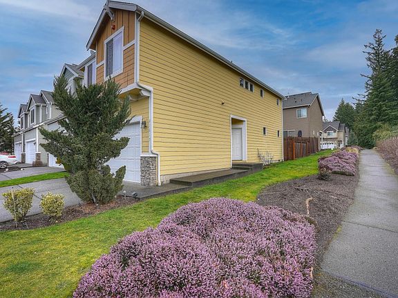 3rd image of 21615 104th Street Ct E