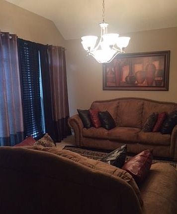 5th image of 200 Wooded Meadow Ln