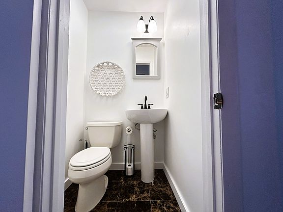 5th image of 11 The Blvd #4A
