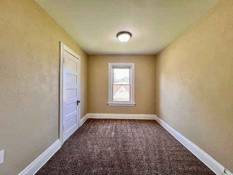 1337 Moore St — Photo 7