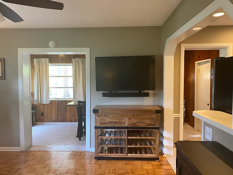 6311 S Richard Ave — Photo 4