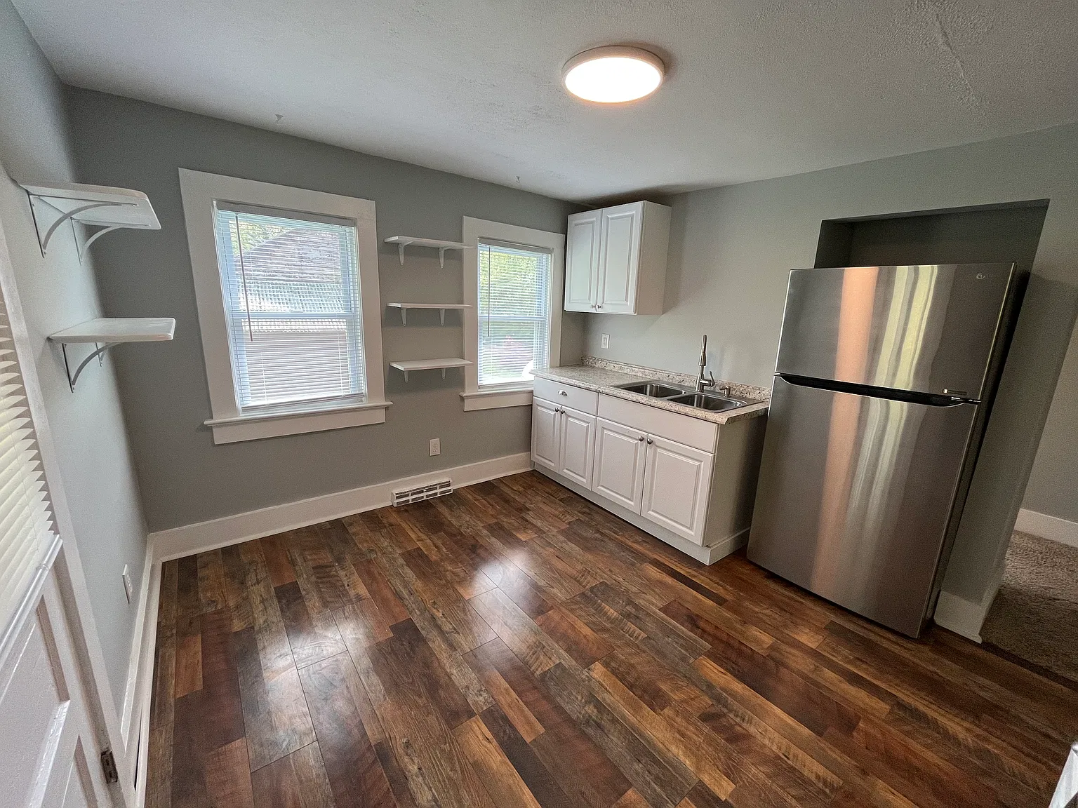 2 bed, $2,100 — Photo 3