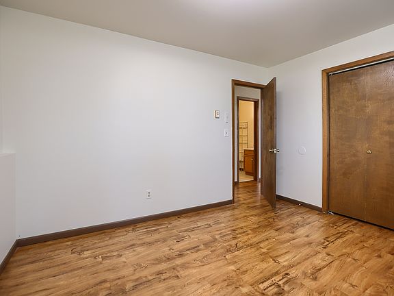 5th image of 816 Ames Ave #3