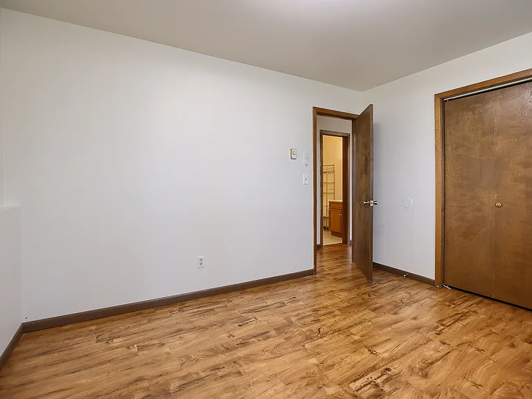 816 Ames Ave #3 — Photo 5