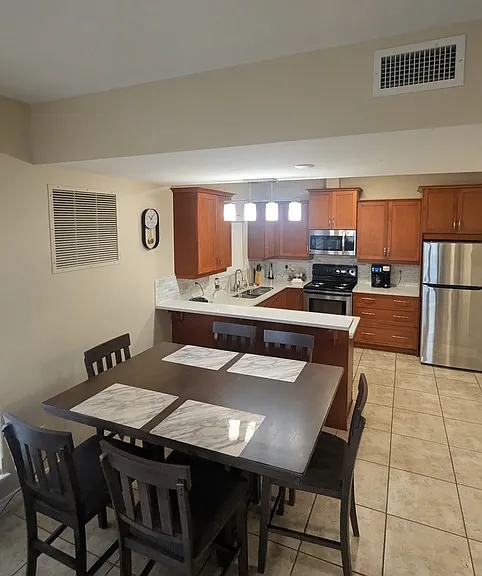 4601 Lakeshore Dr #12 — Photo 9