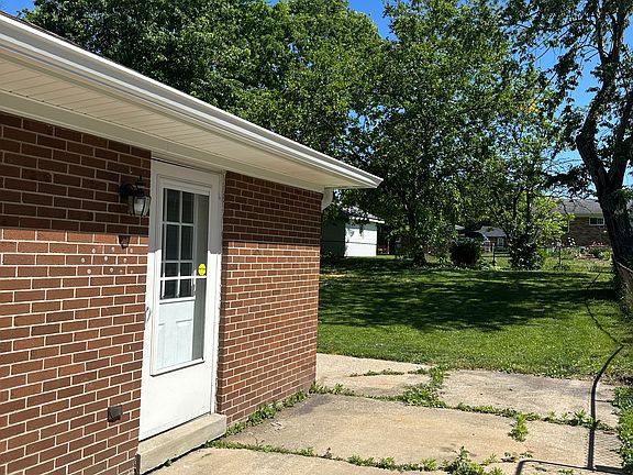2nd image of 224 Williamsburg Dr