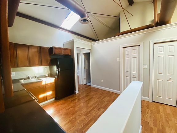 3rd image of 9 N 3rd St Unit 3D
