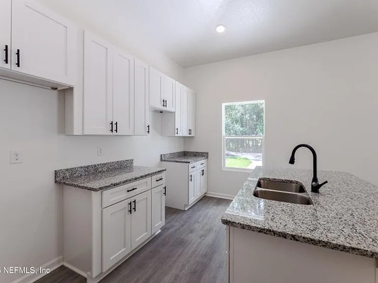 8123 Siskin Ave — Photo 7