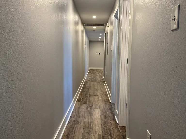 255 Papworth Ave — Photo 18
