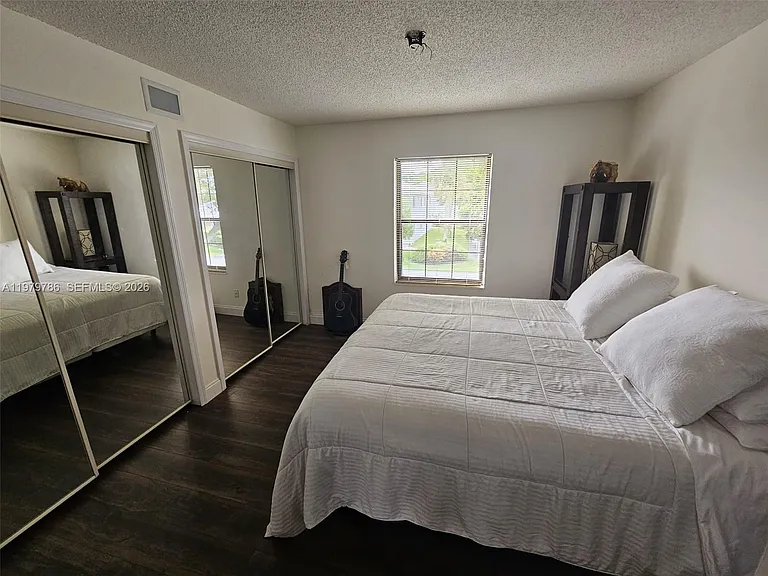 161 SE Village Dr #161 — Photo 9