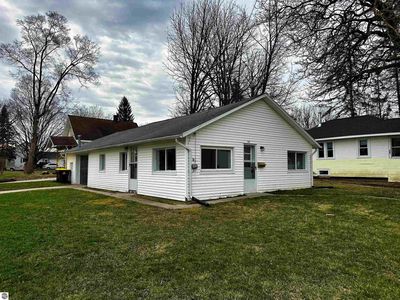 214 N Grover Ave, Alma, MI, 48801