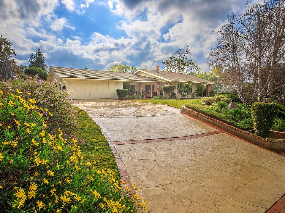 1st image of 1564 Calle Orinda