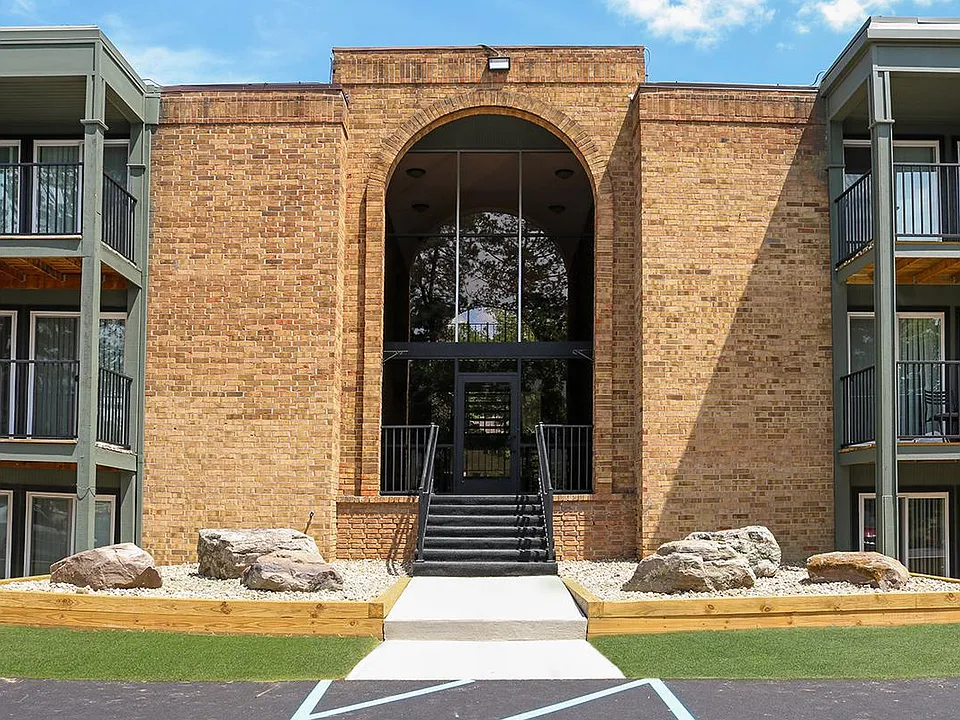 The Uptowne Apartments