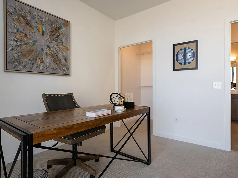 Gallerie Apartments — Photo 35