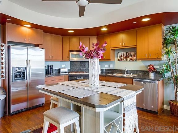 4th image of 550 15th St Unit 806