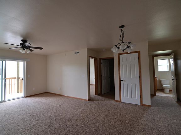 2nd image of 104 Gardens Ct