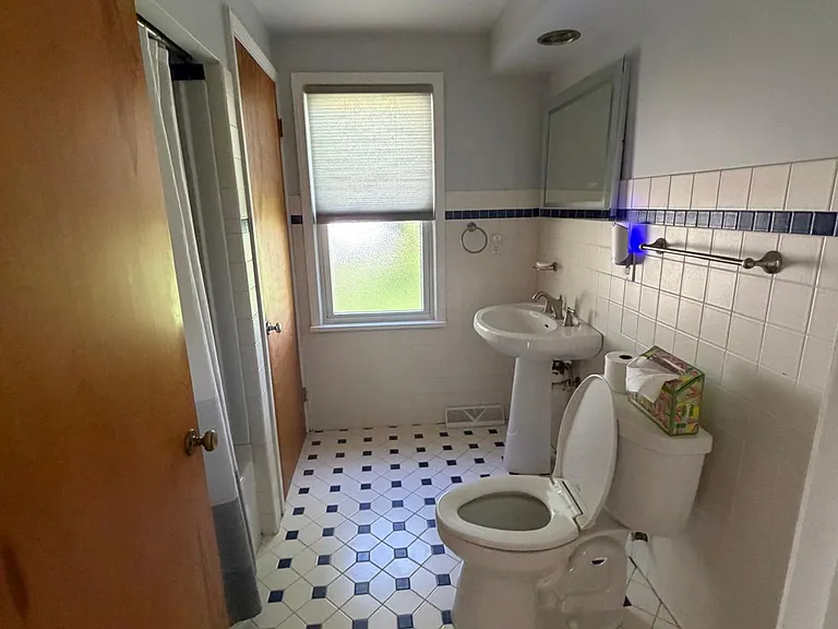 7101 Reynolds Rd — Photo 15