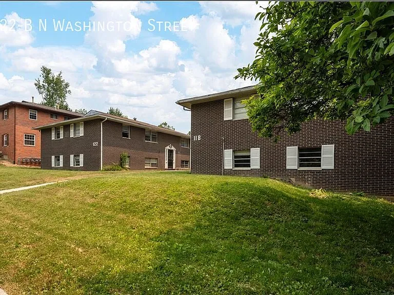 122B N Washington St — Photo 1