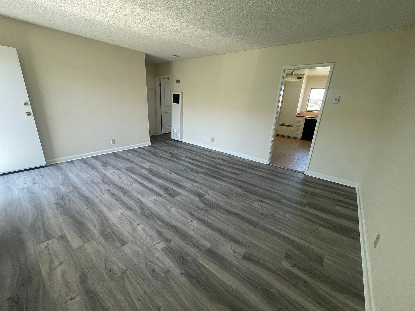 460 W. Doran St. Glendale CA — Photo 3