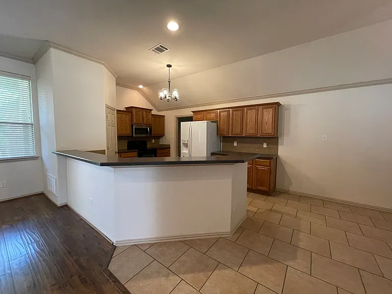 213 Midnight Dr — Photo 6