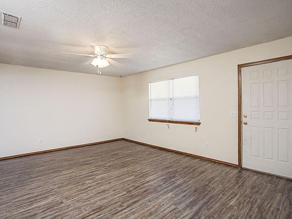 5th image of 3 Willowood Cir