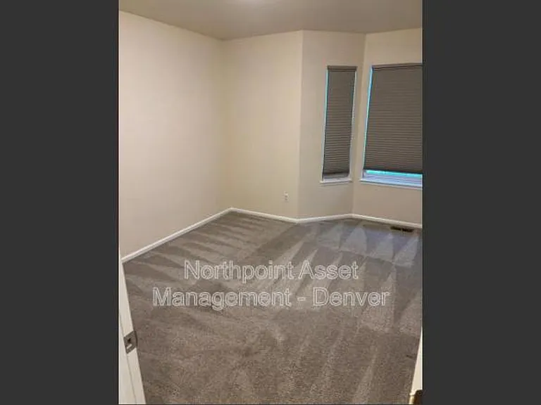 9534 High Cliffe St — Photo 15