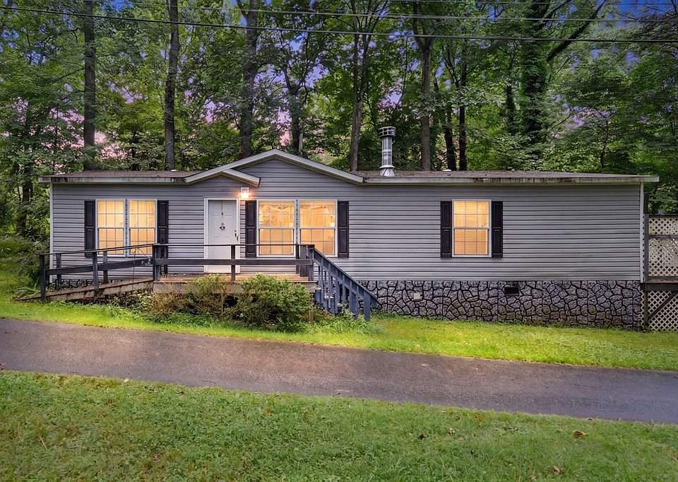 1st image of 108 Leisure Woods Ln