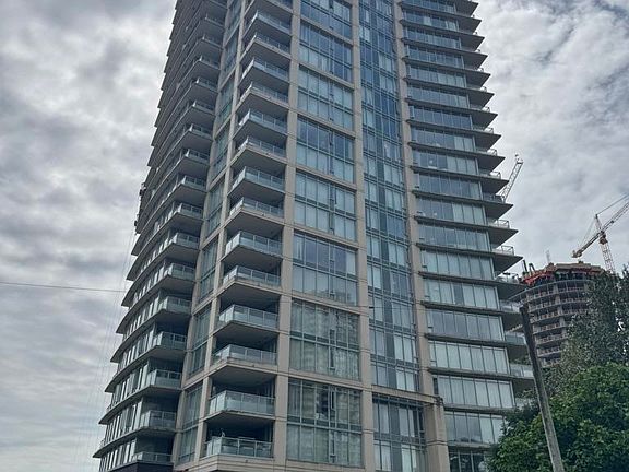 2nd image of 2133 Douglas Rd #2506