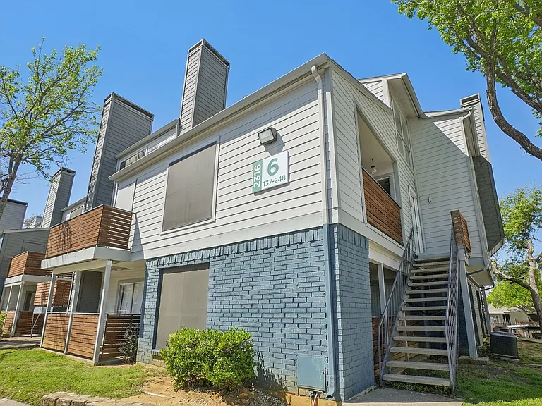 Don't Miss Out Biltmore Homes Leasing Fast — Photo 93