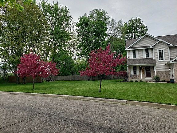 2nd image of 4191 Suffield Woods Ave