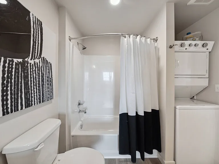 2715 Sunset Ln NE — Photo 24
