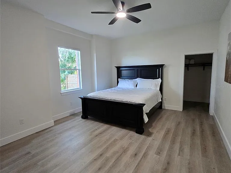 106 Lake Dr — Photo 12