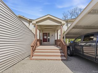 4964 Oak Hill Dr, Waterford, MI 48329