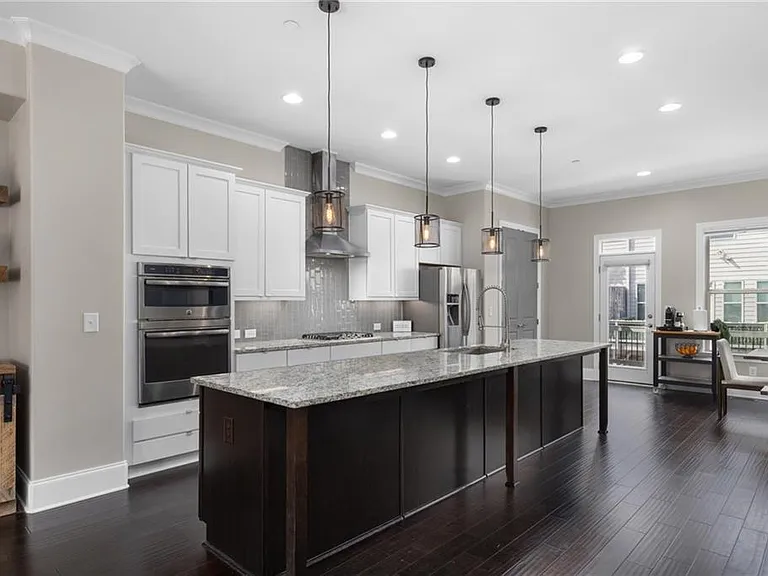 308 Coalter Way — Photo 3