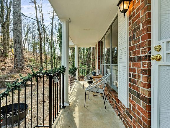 4th image of 1017 N Sanctuary Rd