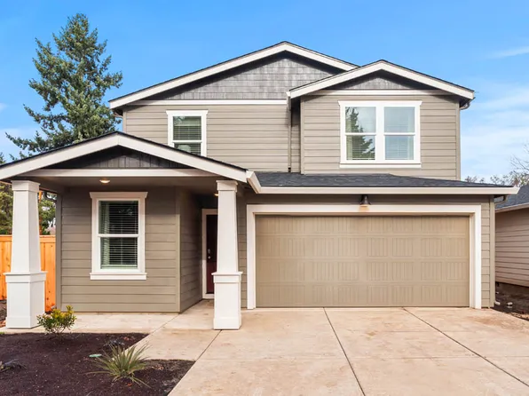 2817 Bear Cub Dr, Medford, OR 97501