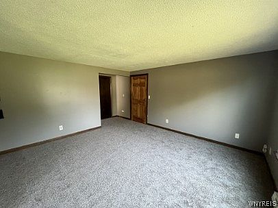 4th image of 6943 Witmer Rd