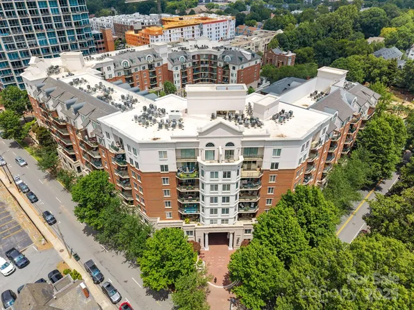 300 W 5th St APT 343, Charlotte, NC 28202